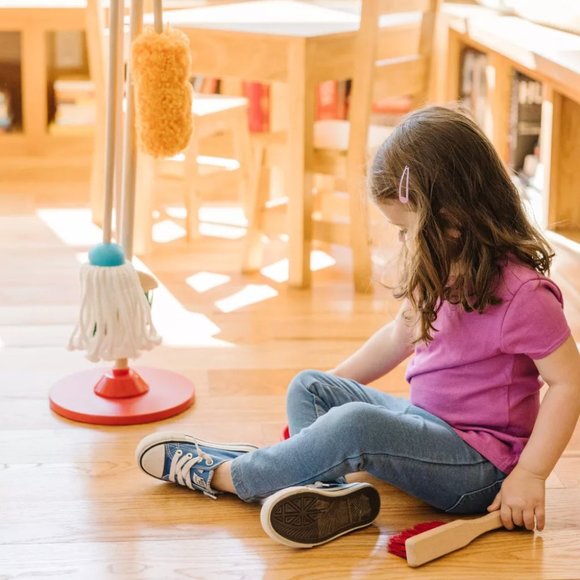 Melissa & Doug New 6pc Wooden Set - Premium Broom, Duster & Mop Toy Set for Kids - Picture 4 of 13